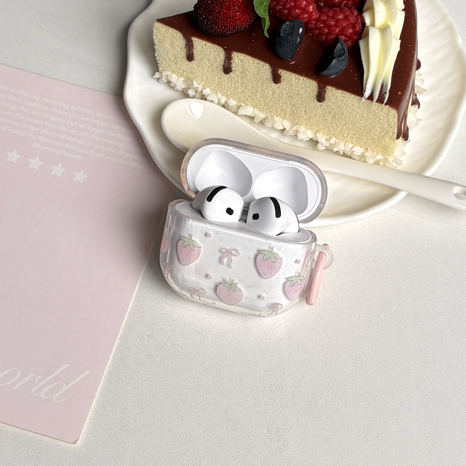 Sweet Cute Pink Strawberry Bow - огляд і ціна Strawberry Huller