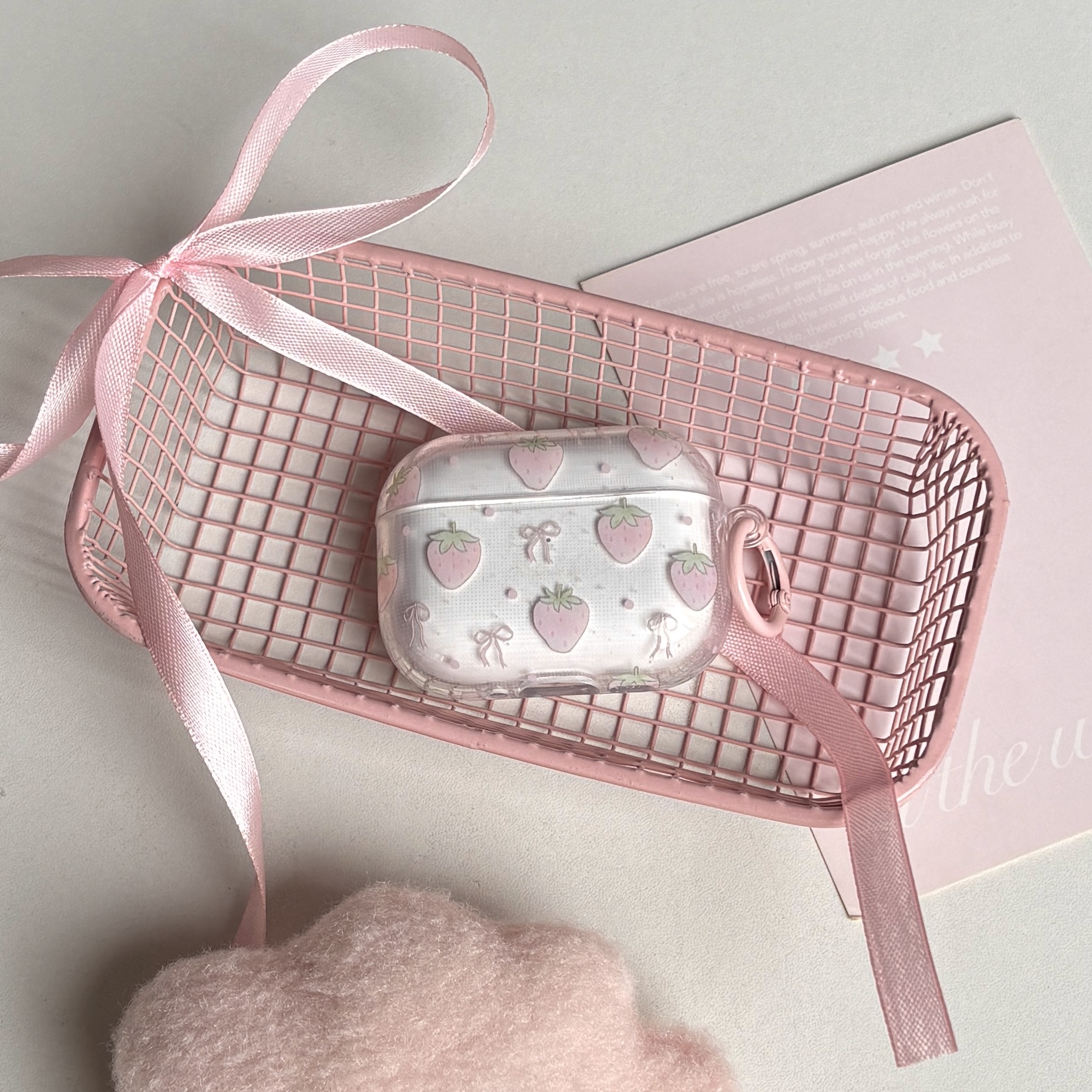 Sweet Cute Pink Strawberry Bow - огляд і ціна Strawberry Huller