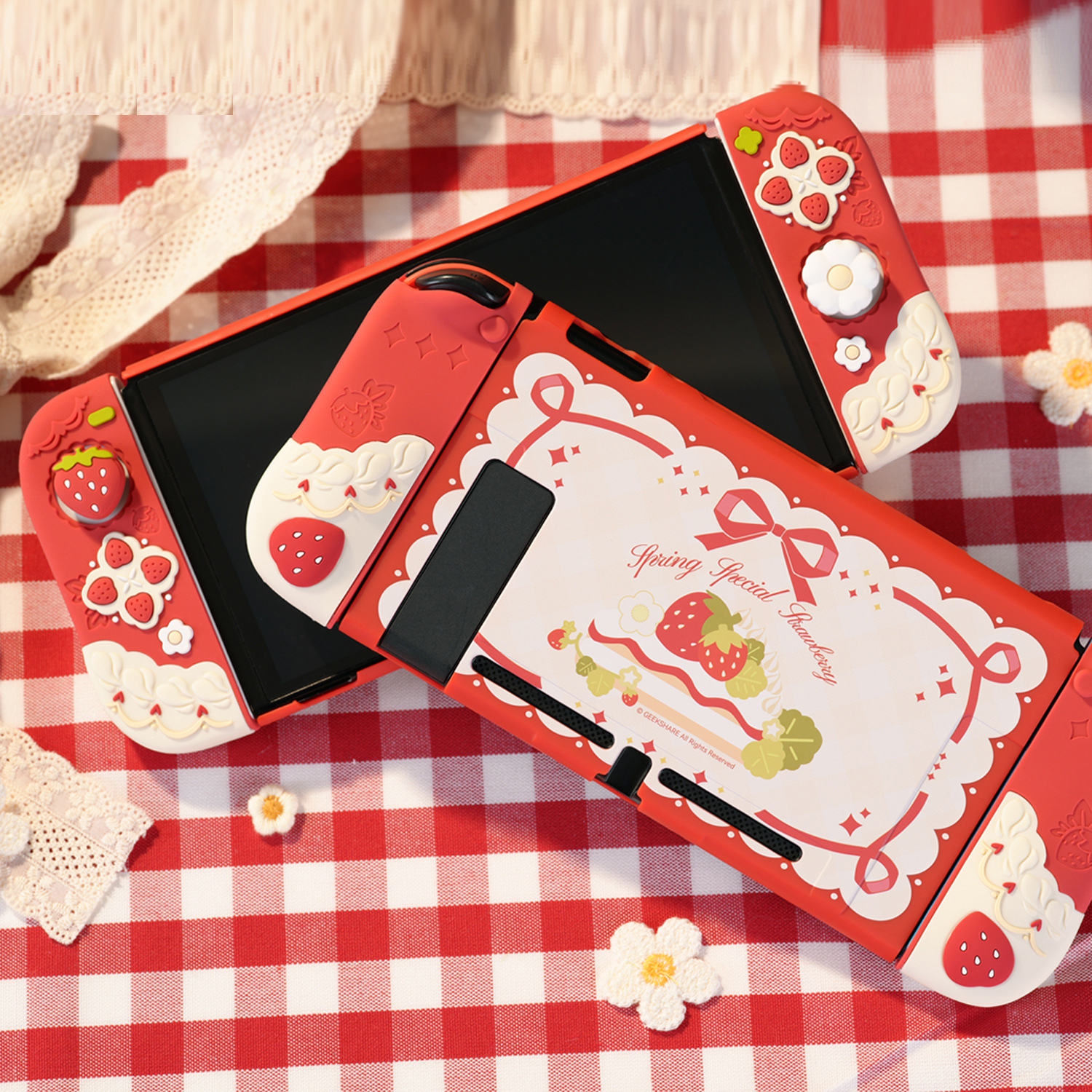 Strawberry Hard Back Case Shel - огляд і ціна Strawberry Huller