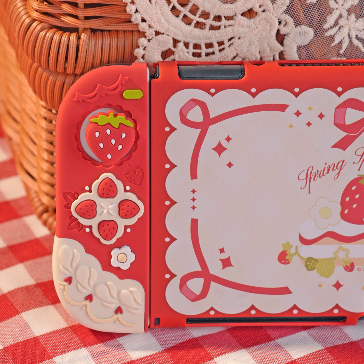 Strawberry Hard Back Case Shel - огляд і ціна Strawberry Huller